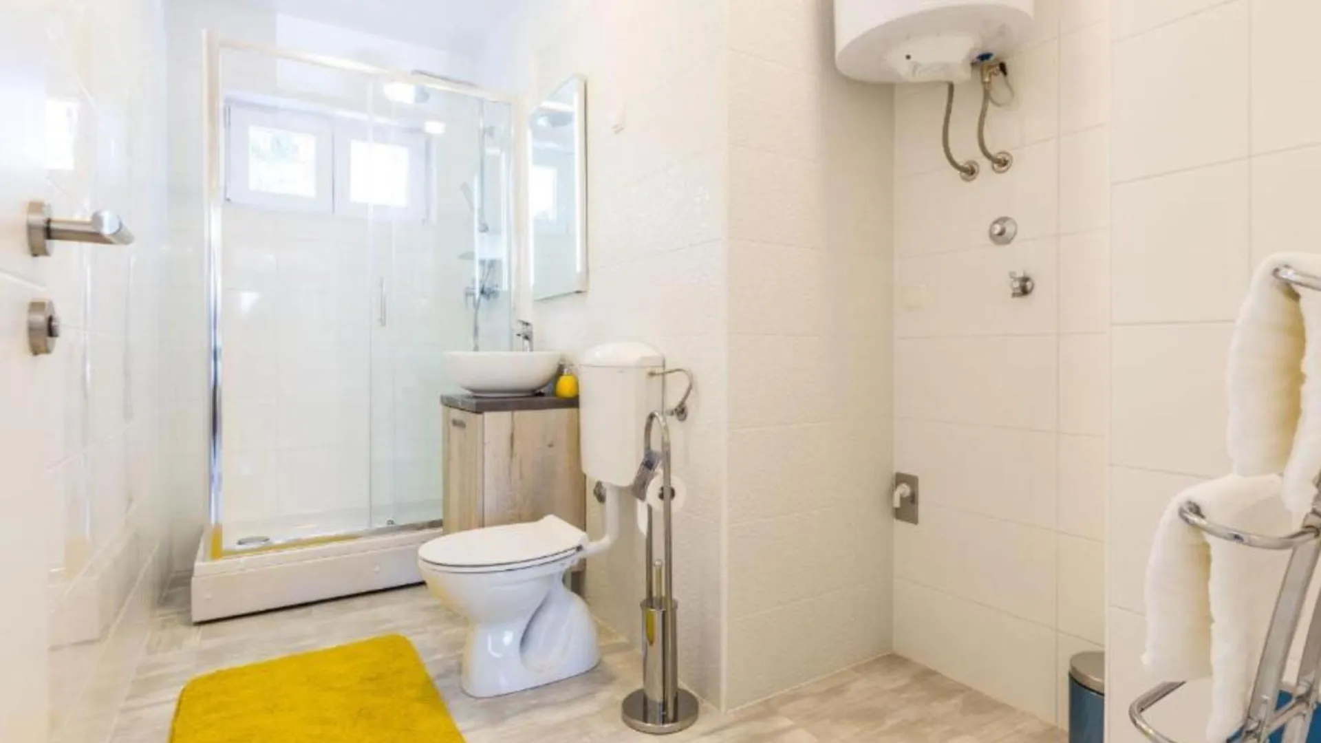 Spacious Two Sis Apartments In Zadar With Terrace
