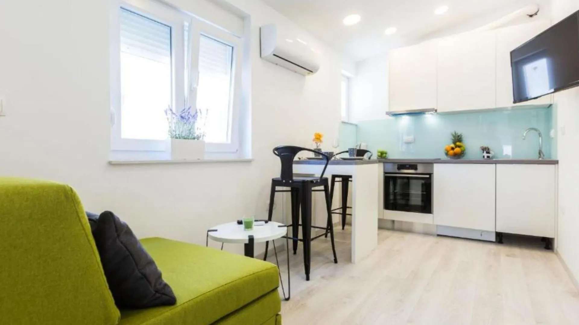 Spacious Two Sis Apartments In Zadar With Terrace