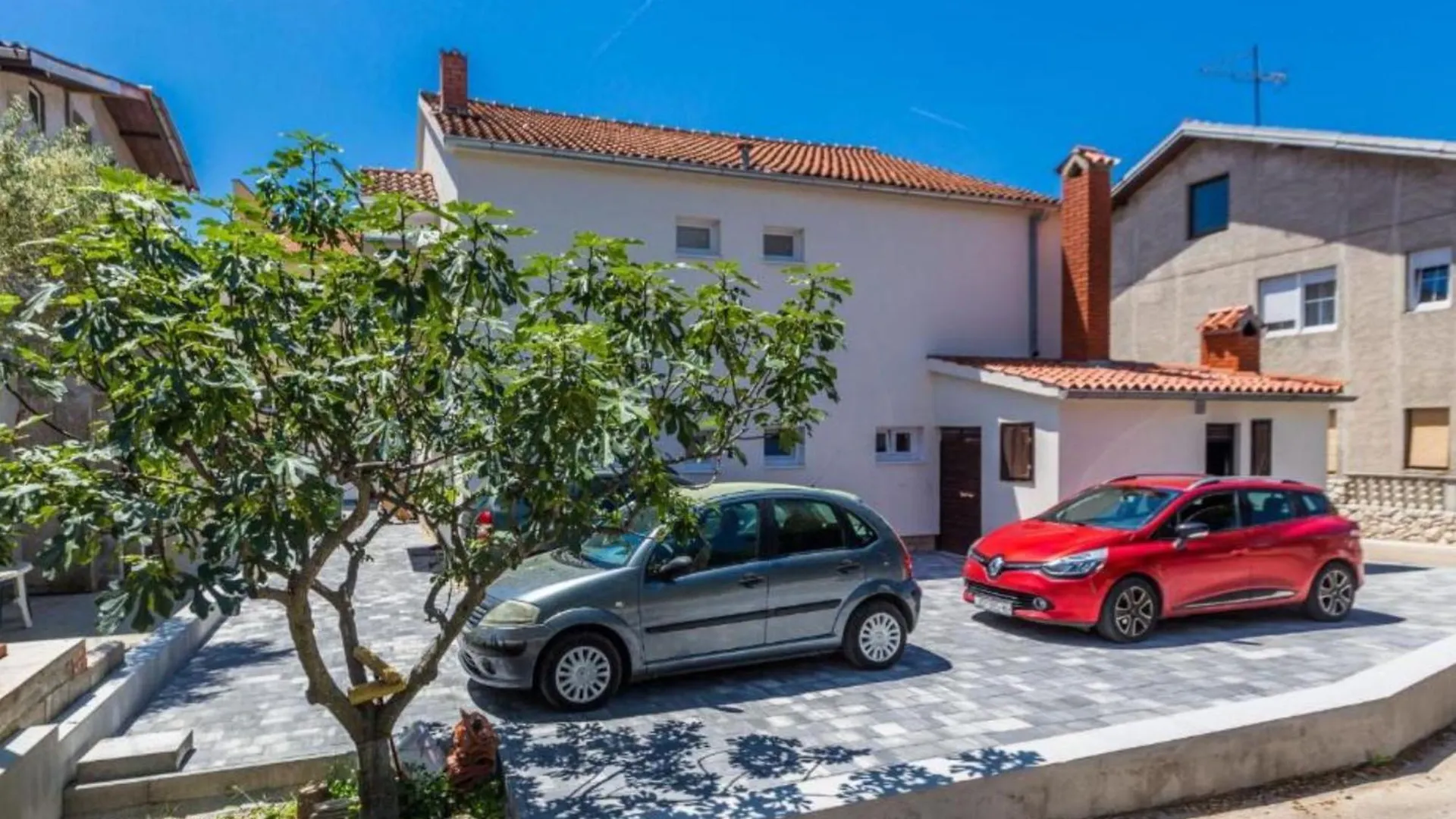 Spacious Two Sis Apartments In Zadar With Terrace 0*,  크로아티아